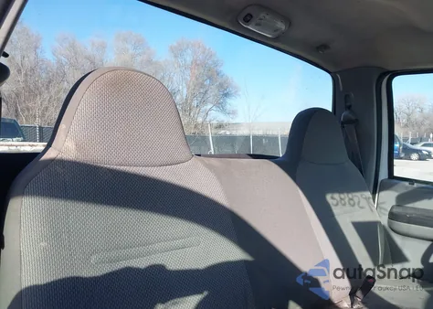 2007 Ford F-250 Xl/Xlt из США, поврежденный, VIN 1FTNF21547EB13084